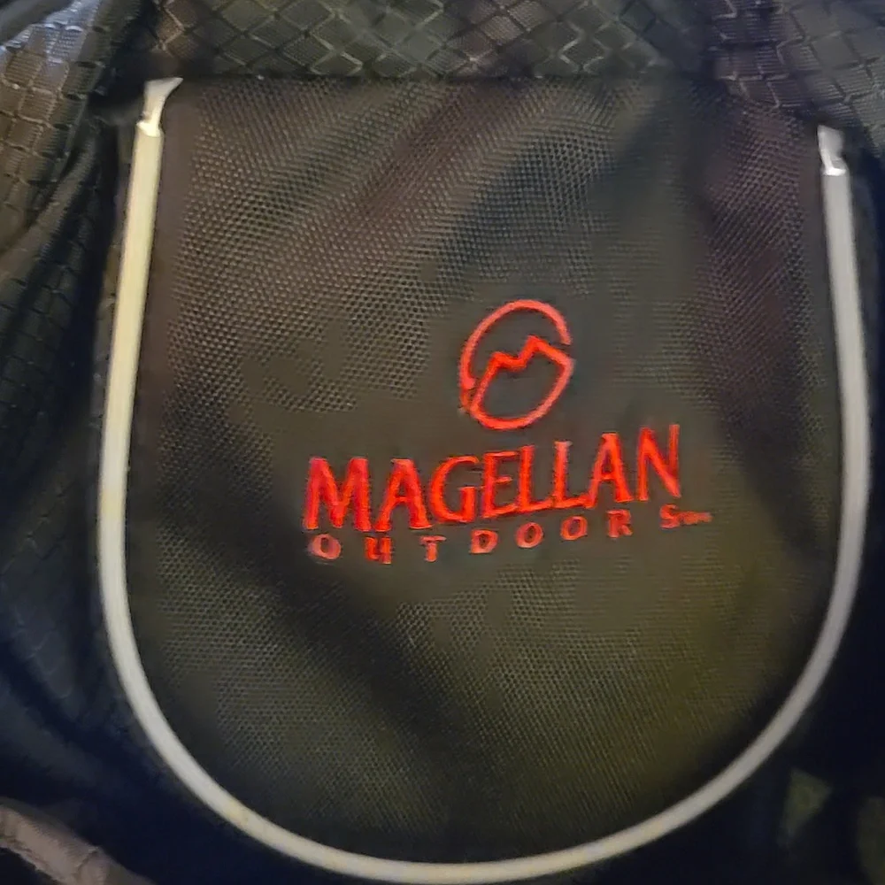Magellan Black Backpack Red Trim XRay Friendly AirFlow Panel Excellent Condition